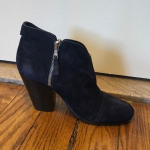 rag & bone Navy Suede Margo Bootie.  Size 40